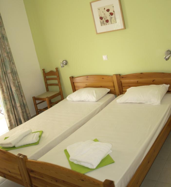 Nikolaki Rooms Порто-Рафти Экстерьер фото