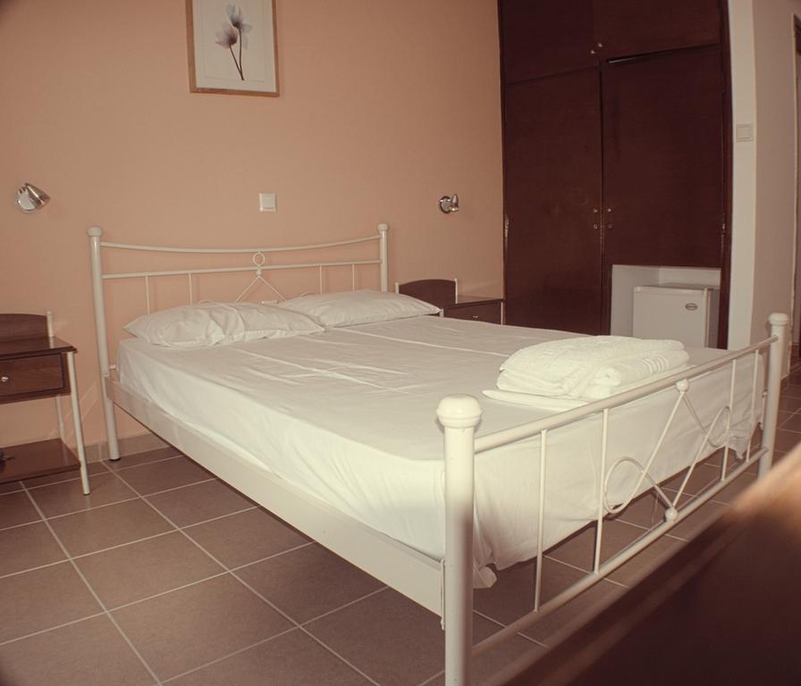 Nikolaki Rooms Порто-Рафти Экстерьер фото